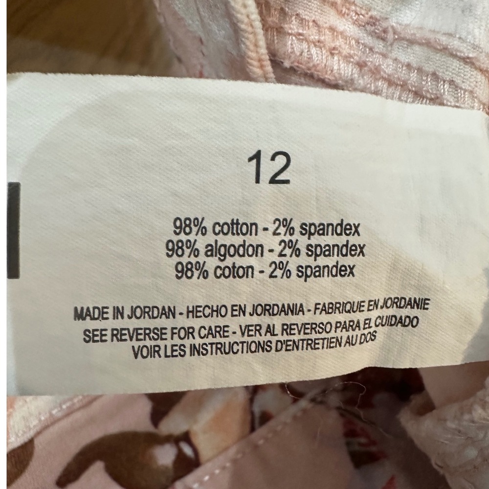 Bandolino Amalia Shorts Womens 12 Pink Floral Print‎ Denim Mid Rise DBB2783-LOT - Picture 8 of 11